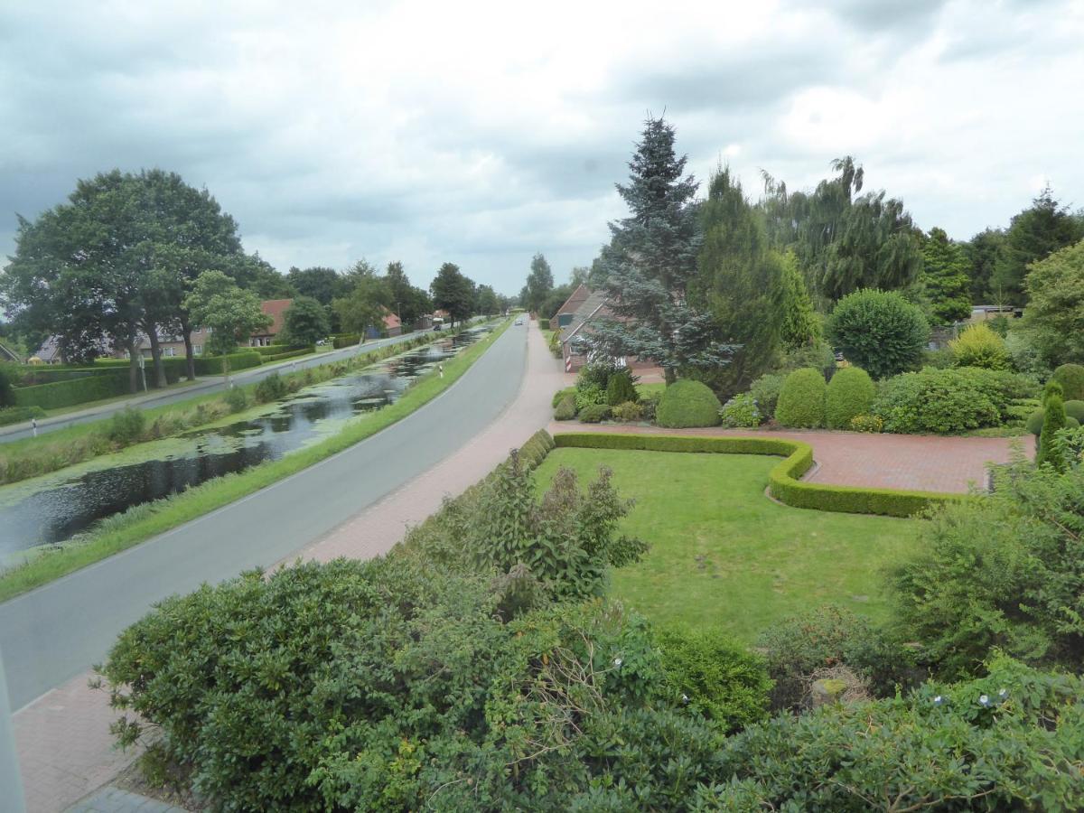 Ferienwohnung Gulf Im Gulfhof Am Kanal Grossefehn エクステリア 写真
